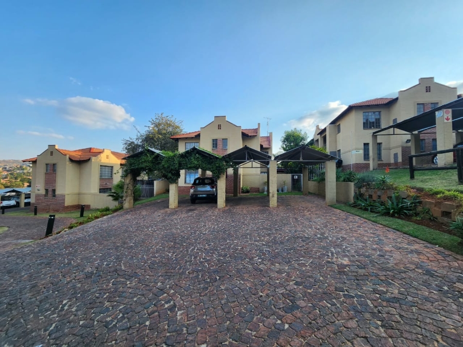 3 Bedroom Property for Sale in Azalea Park North West